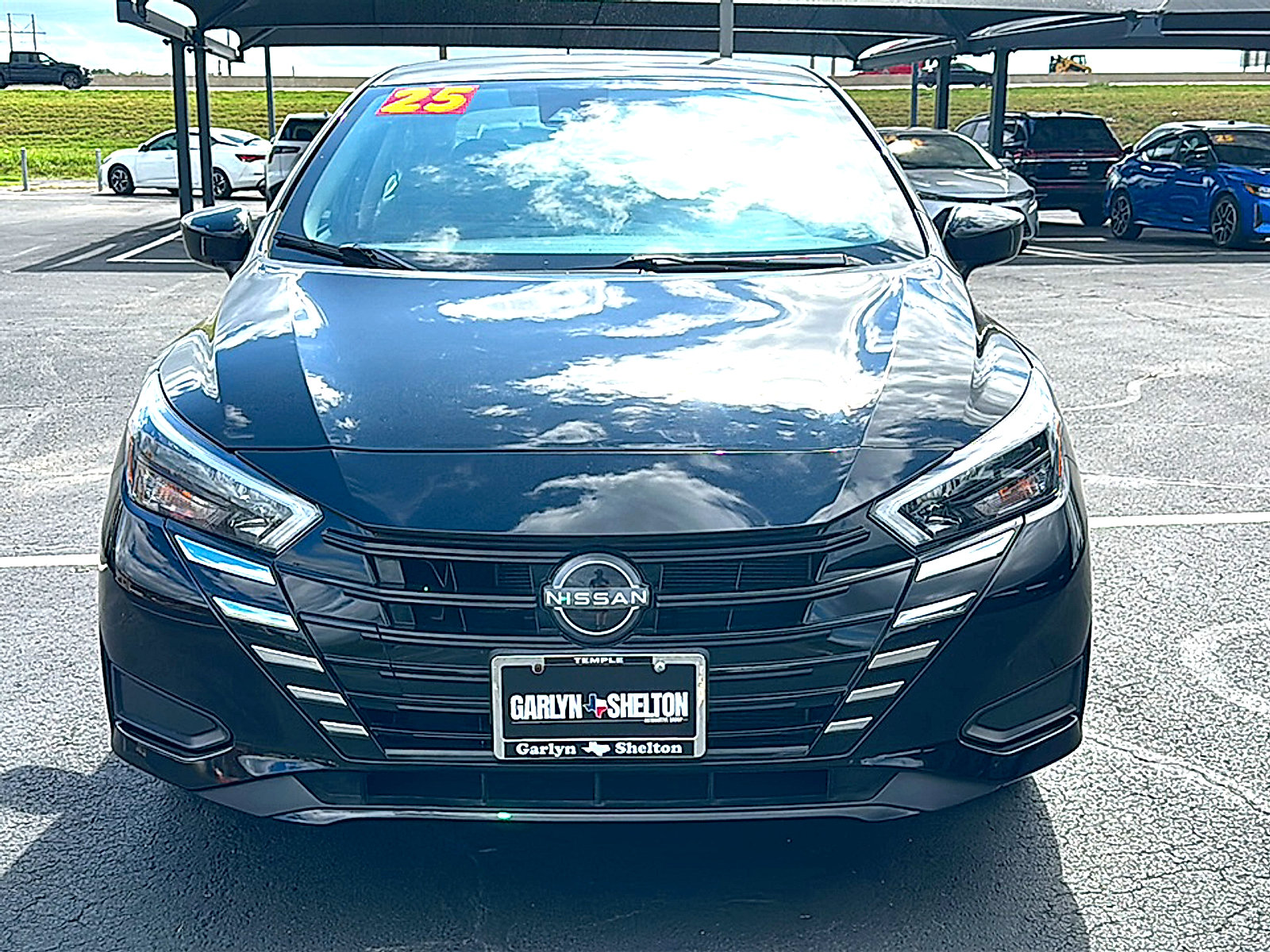 Used 2025 Nissan Versa SV FWD image 11