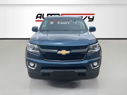 Used 2019 Chevrolet Colorado Z71 AWD/4WD image 2