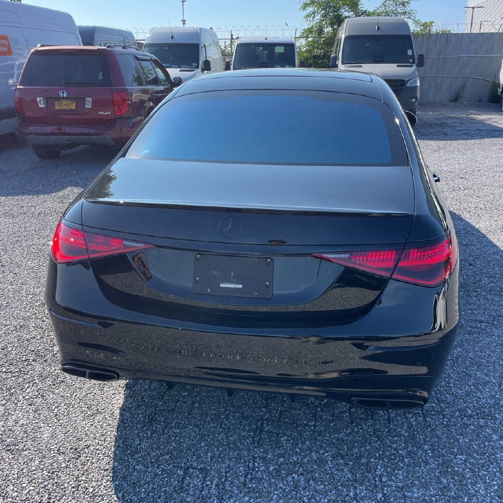 Used 2023 Mercedes-Benz S 500 4MATIC image 4