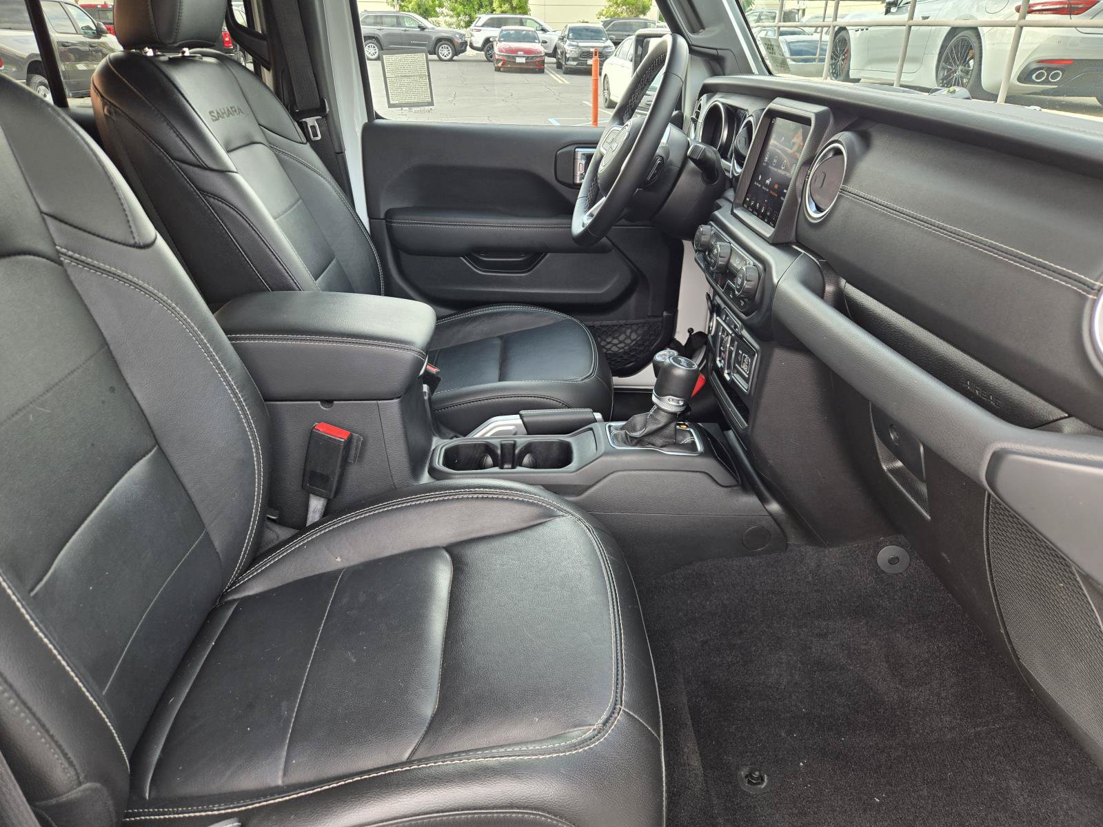 Used 2021 Jeep Wrangler Unlimited Sahara AWD/4WD image 35