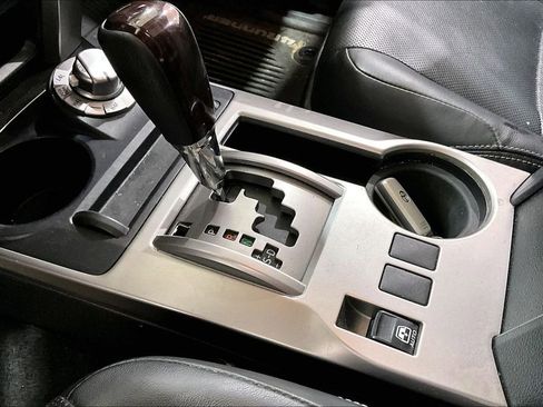 Used 2015 Toyota 4Runner Limited AWD/4WD image 14