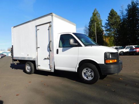 Used 2014 Chevrolet Express 3500 image 1