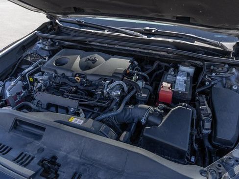 Used 2023 Toyota Camry XSE image 11