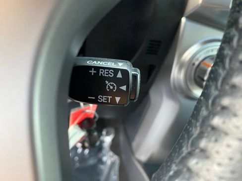 Used 2019 Toyota 4Runner SR5 Premium AWD/4WD image 23