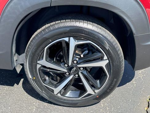 Used 2023 Chevrolet TrailBlazer RS w/ Convenience Package FWD image 7