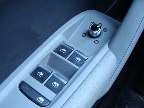 Used 2018 Audi Q5 2.0T Premium Plus image 34