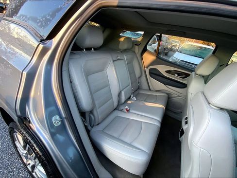 Used 2024 GMC Terrain Denali w/ Denali Premium Package image 19