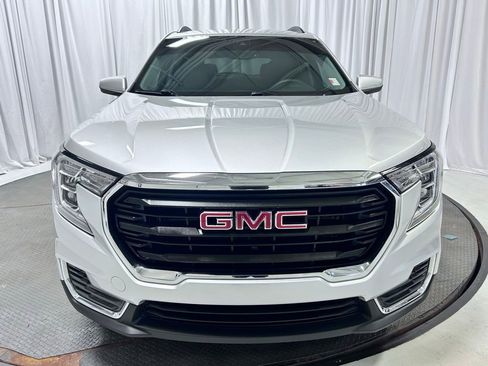 Used 2022 GMC Terrain SLE w/ Driver Convenience Package AWD/4WD image 24