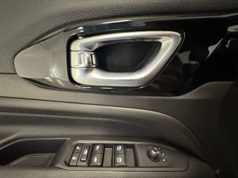 New 2026 Jeep Compass Latitude image 13