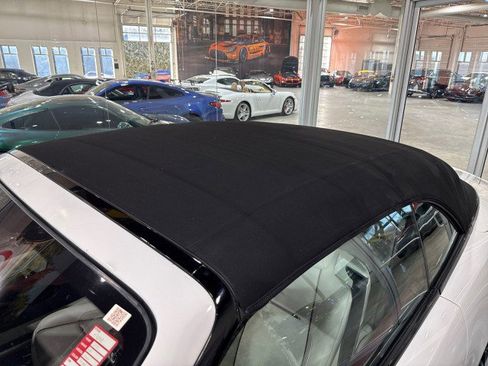 Used 2017 Rolls-Royce Dawn image 48