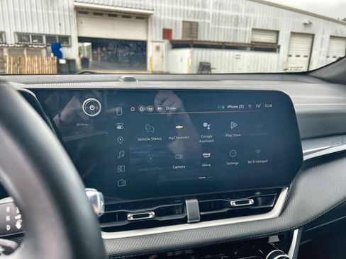 Used 2025 Chevrolet Equinox LT image 13