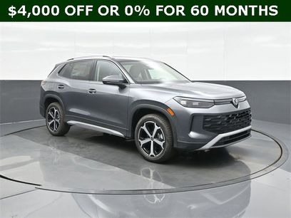 New 2025 Volkswagen Tiguan SE