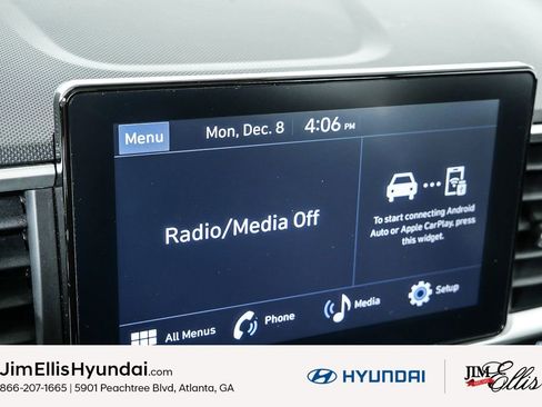 Certified 2025 Hyundai Venue SEL image 15