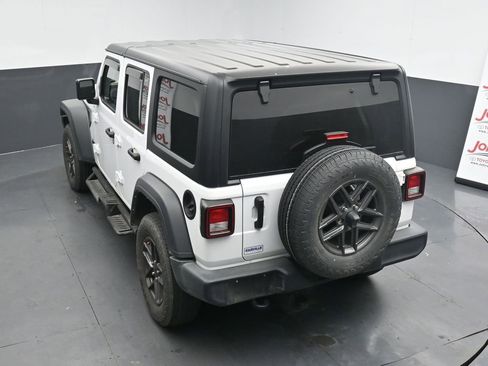 Used 2024 Jeep Wrangler Sport S image 14