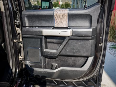 Used 2019 Ford F450 Lariat w/ Lariat Ultimate Package AWD/4WD image 30