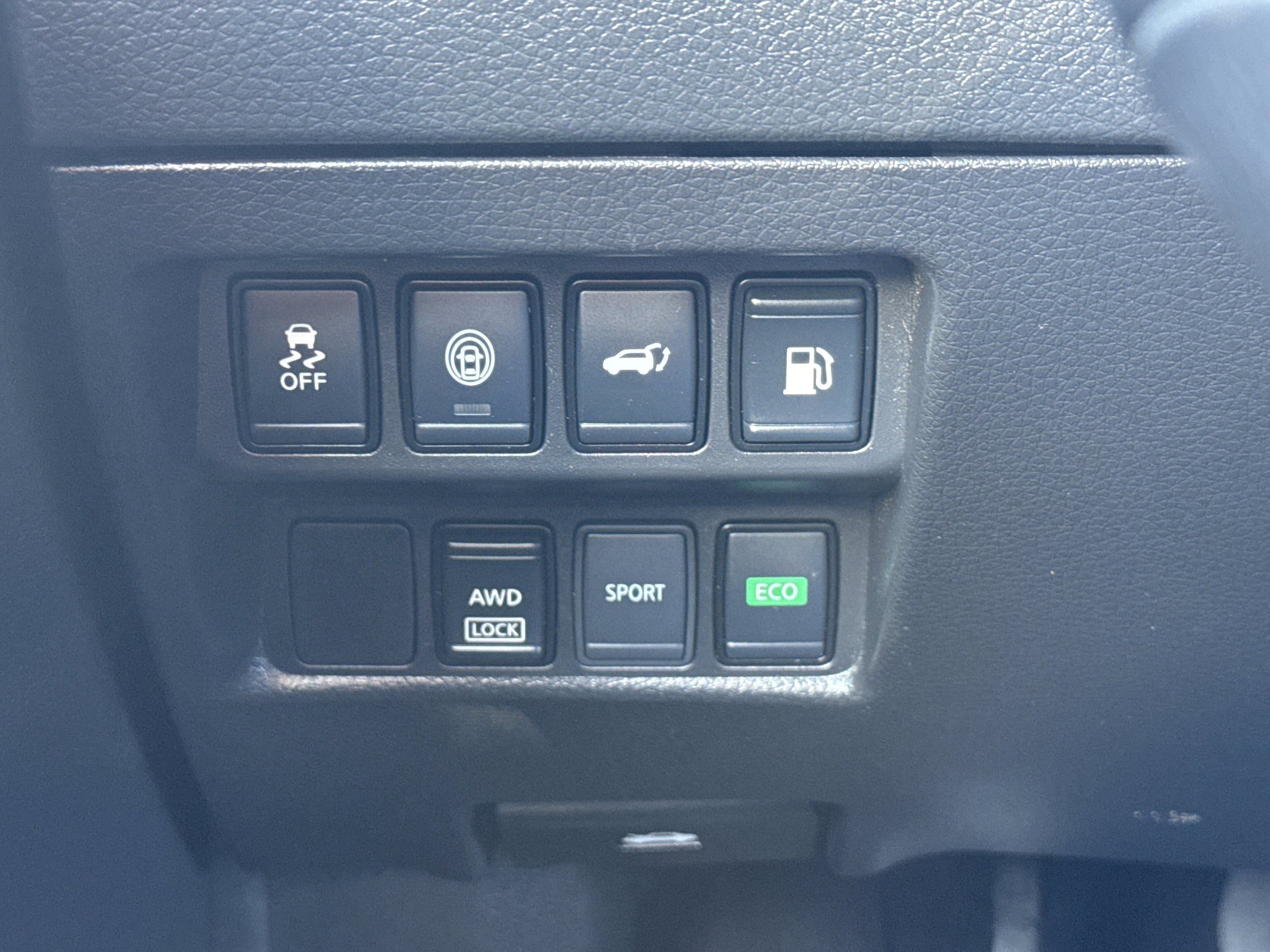 Used 2019 Nissan Rogue SV AWD/4WD image 20
