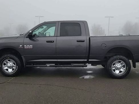 Used 2018 RAM 2500 Tradesman w/ Chrome Appearance Group image 5