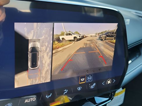 New 2026 Chevrolet Blazer EV LT image 8