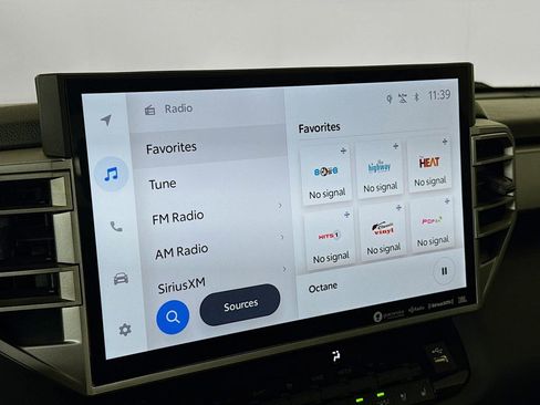 Used 2024 Toyota Tundra Limited image 15