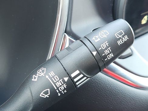 Used 2023 Chevrolet Blazer LT w/ Convenience Package image 38