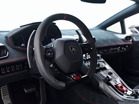 Used 2018 Lamborghini Huracan Performante image 56