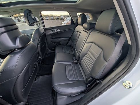 Used 2023 Kia Sportage SX image 28