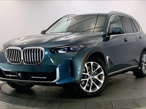 Used 2026 BMW X5 xDrive50e w/ Climate Comfort Package AWD/4WD image 11