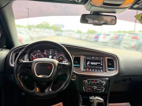 Used 2019 Dodge Charger Scat Pack RWD image 25