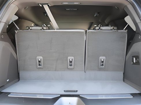 Certified 2023 Cadillac Escalade Premium Luxury image 19