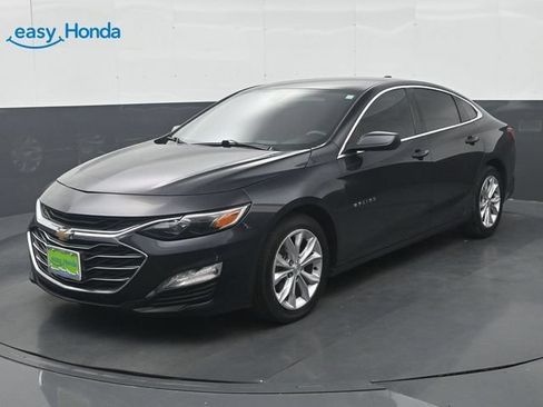 Used 2022 Chevrolet Malibu LT FWD image 3