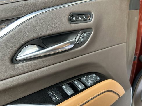 Used 2022 Cadillac Escalade Sport w/ Touring Package image 19