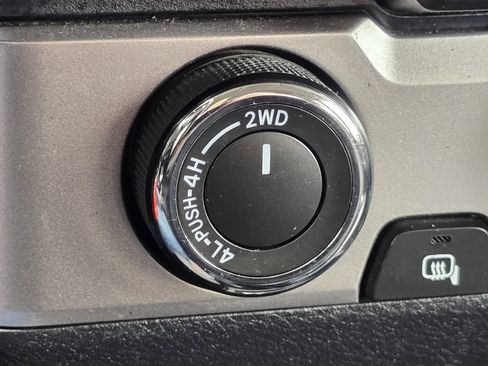 Used 2023 Toyota Tacoma SR AWD/4WD image 6