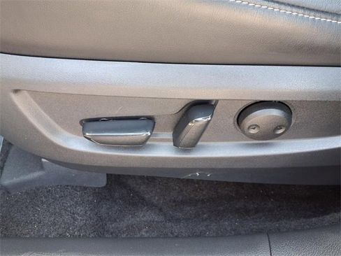 Used 2021 INFINITI QX50 Luxe w/ Appearance Package image 18