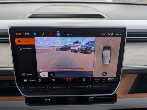 New 2025 Volkswagen ID. Buzz 1st Edition image 10