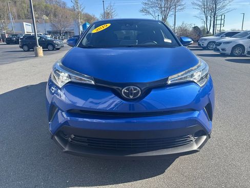 Used 2019 Toyota C-HR LE image 11