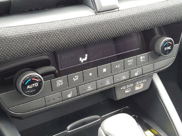 New 2026 Subaru Outback Limited AWD/4WD image 32