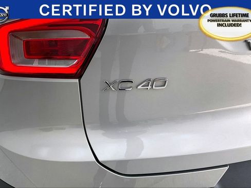Certified 2025 Volvo XC40 B5 Plus image 42