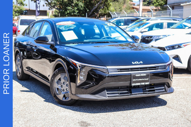 Certified 2025 Kia K4 FWD image 1