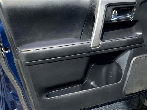 Used 2020 Toyota 4Runner SR5 Premium image 21