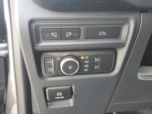 Used 2022 Ford F150 XLT w/ Equipment Group 302A High image 11