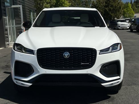 New 2025 Jaguar F-PACE R-Dynamic S image 4
