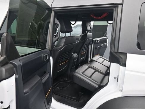 Used 2024 Ford Bronco Badlands AWD/4WD image 17
