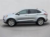 Used 2022 Ford Edge Titanium image 2