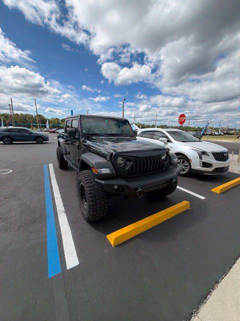Used 2020 Jeep Gladiator Sport w/ Quick Order Package 24S AWD/4WD image 1