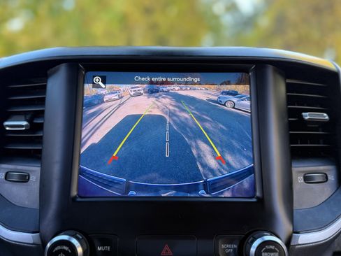 Used 2021 RAM 1500 Big Horn image 3