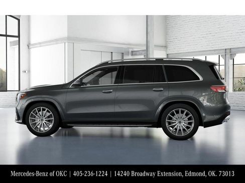 New 2026 Mercedes-Benz GLS 580 4MATIC image 33