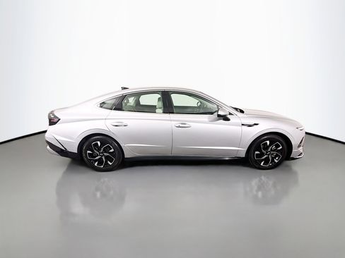 Used 2024 Hyundai Sonata SEL image 11