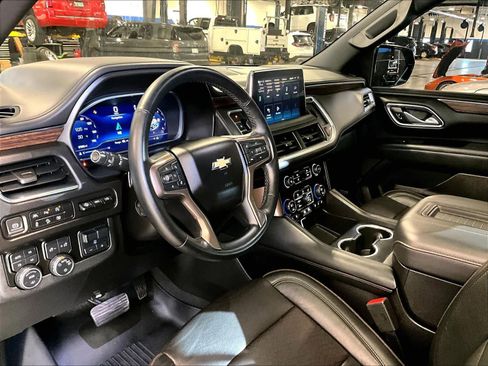 Used 2023 Chevrolet Tahoe High Country image 8