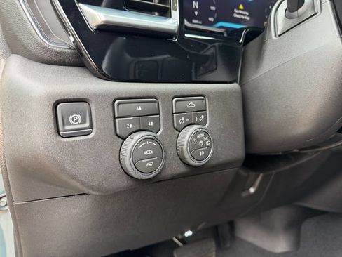 Used 2026 Chevrolet Silverado 3500 LT AWD/4WD image 19