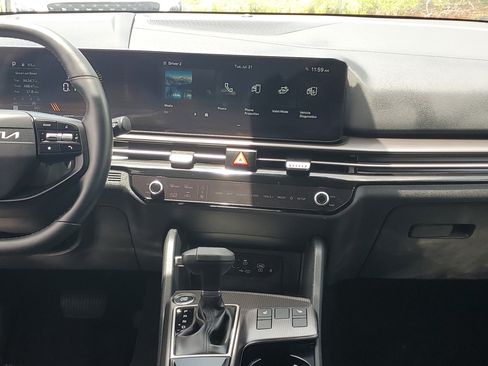Used 2026 Kia Sportage EX FWD image 17